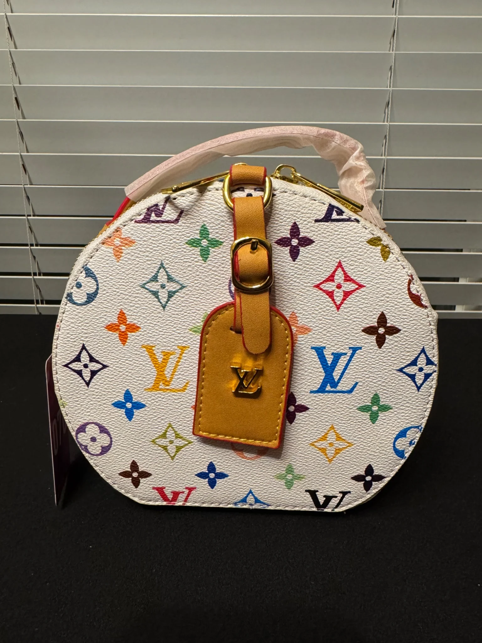 KnK Luxe Boutique - Image 5
