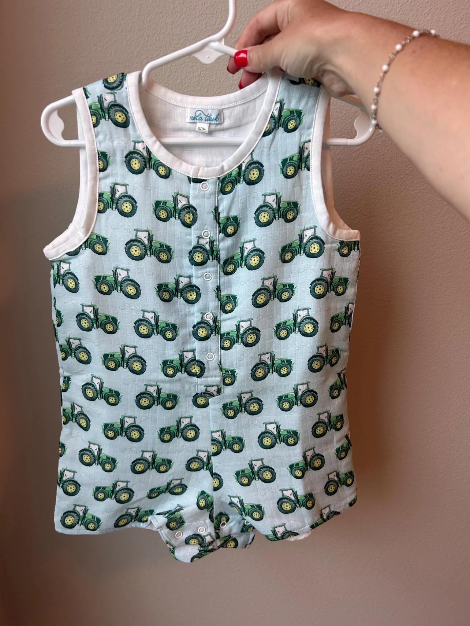Carli’s Bowtique  - Image 2