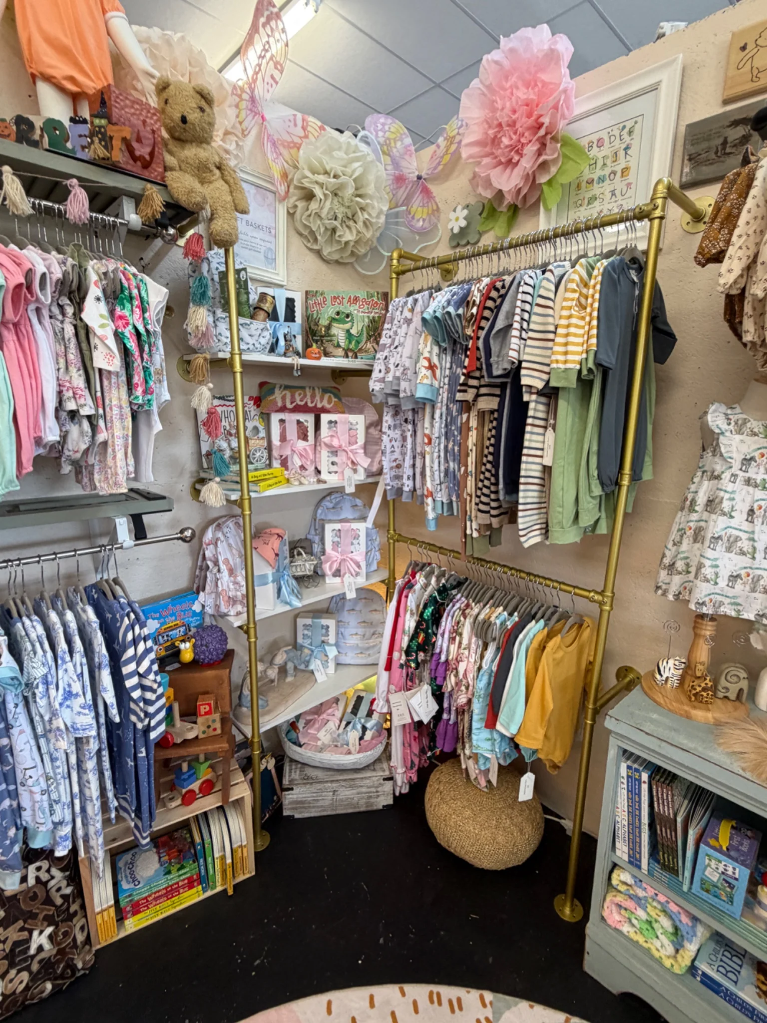 The Artists Loft Market - Image 10
